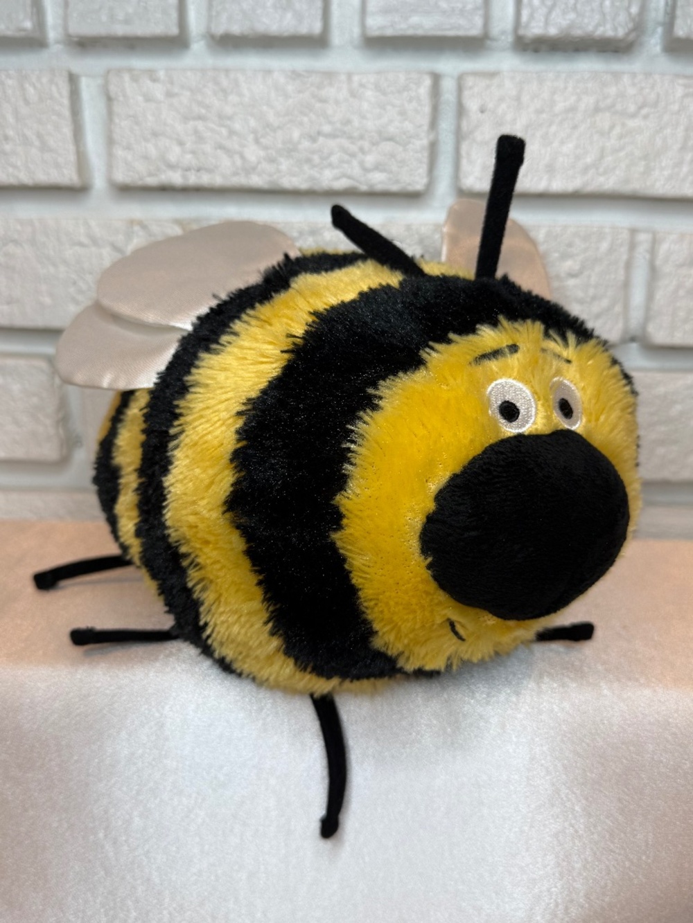 Skippyjon Jones Bumblebee Book Plush